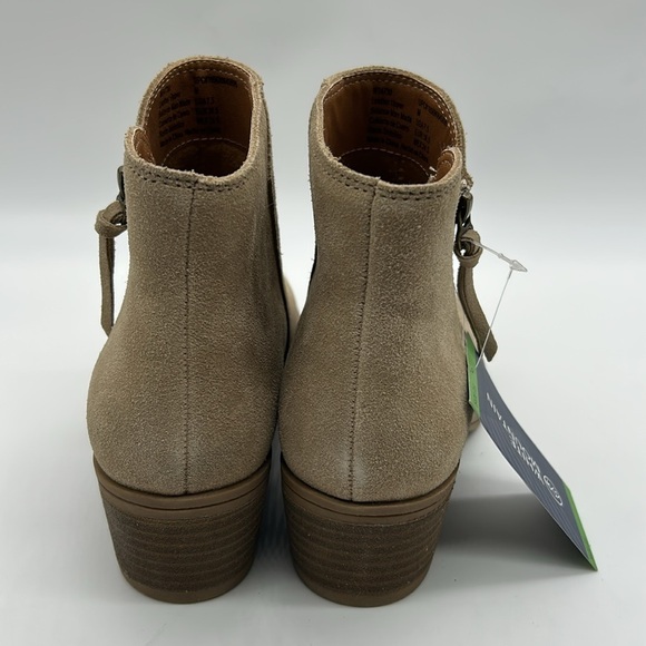 White Mountain Taupe Suede Ankle Boots | Size 7.5 NIB | Side Zip Block Heel - Picture 6 of 13